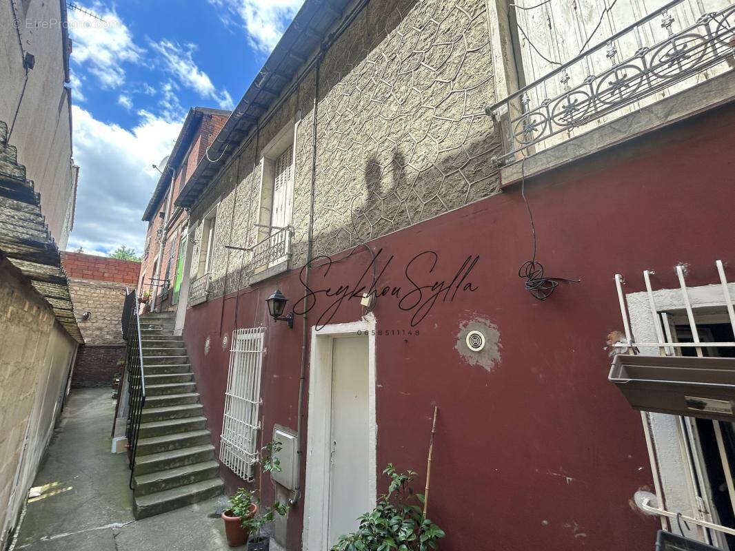 Appartement à AUBERVILLIERS