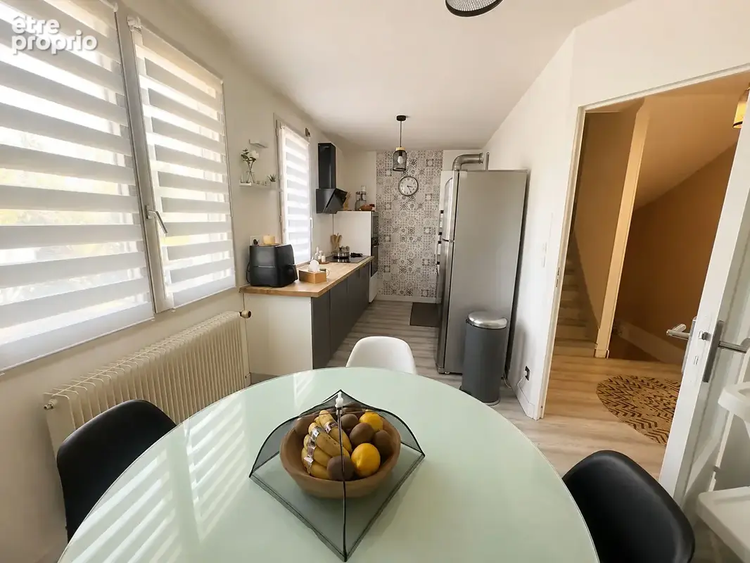 Maison, Cézeaux, 120m2, 4chs, jardin, garage - photo 2
