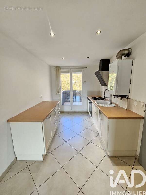 Photo 4 - Appartement à MOISSY-CRAMAYEL