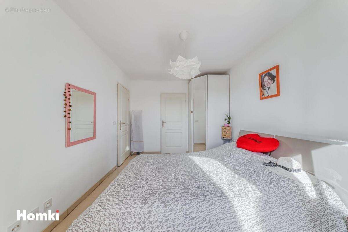 Appartement T2 de 46 m2 à Marseille 13013, Rue Nicolas Copernic - photo 8