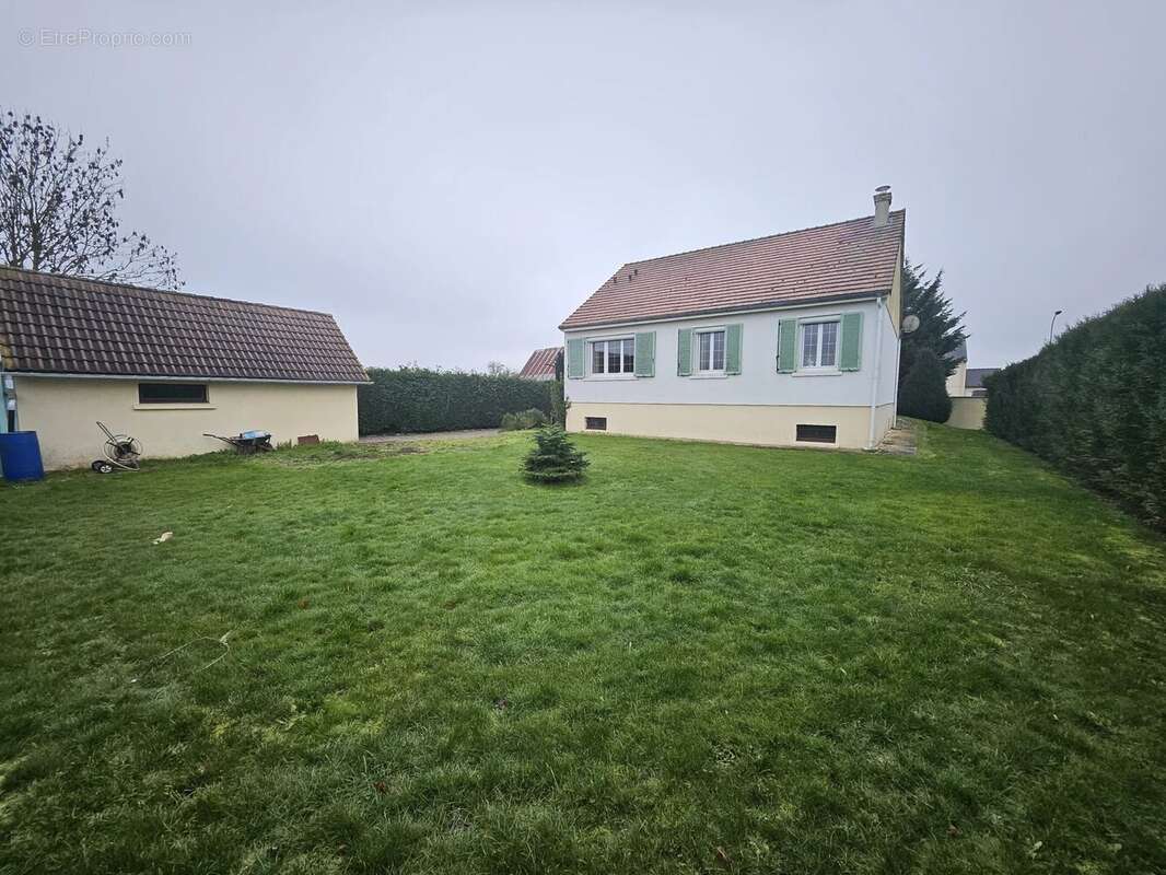 Maison à CLAVILLE