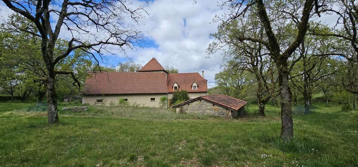Maison à LIMOGNE-EN-QUERCY
