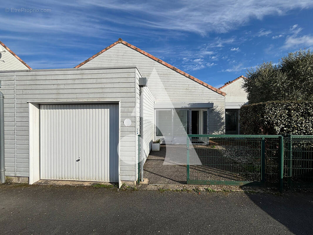 Maison à LES MATHES