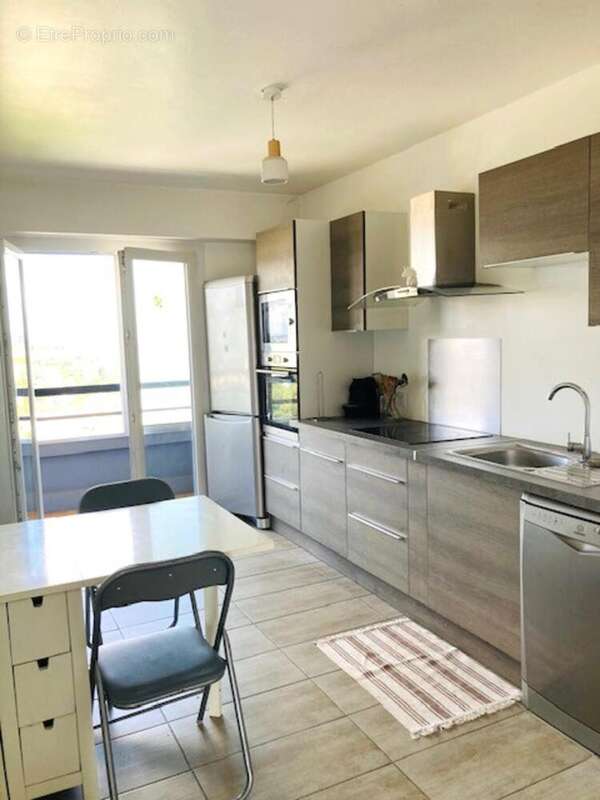 Photo 8 - Appartement à CALUIRE-ET-CUIRE