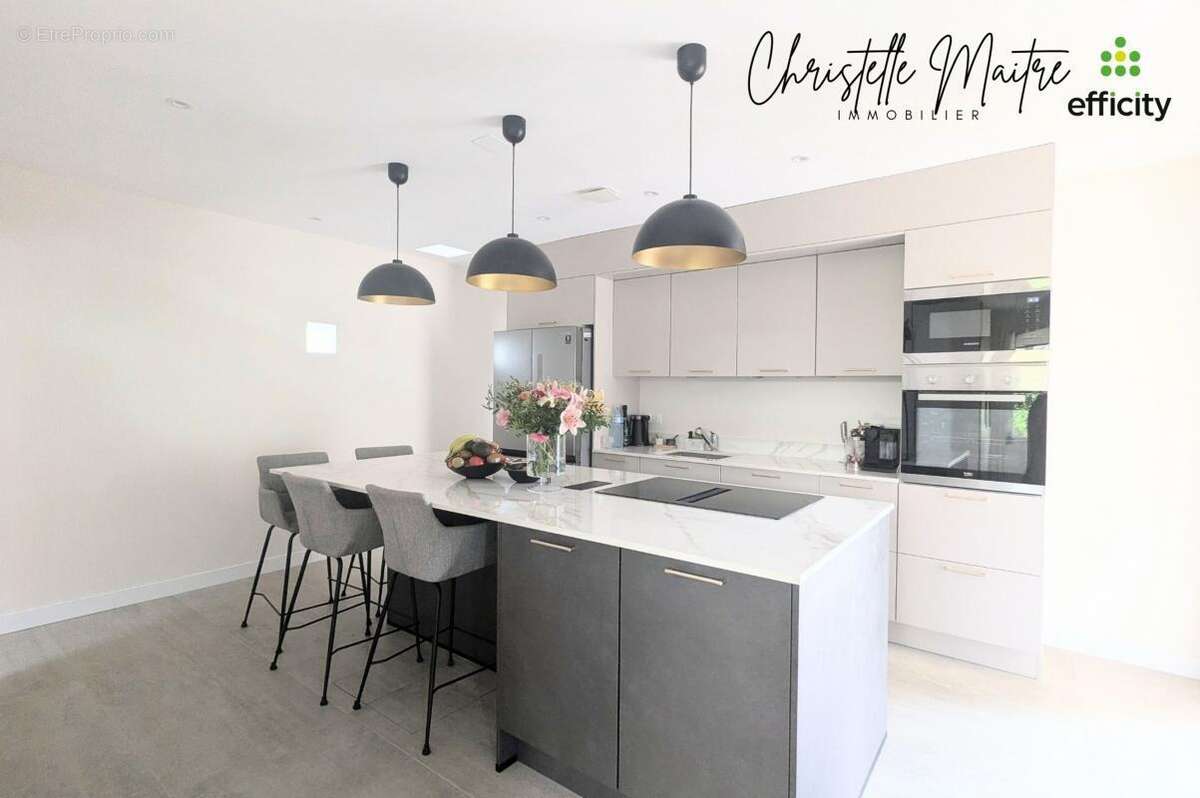 Maison à SAINT-MARTIN-DE-CRAU