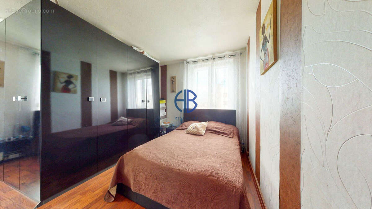 Appartement à BONDY