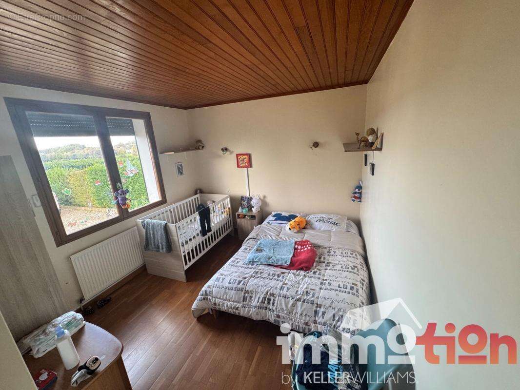 Maison à SAINT-QUENTIN-LA-MOTTE-CROIX-AU-BAILLY