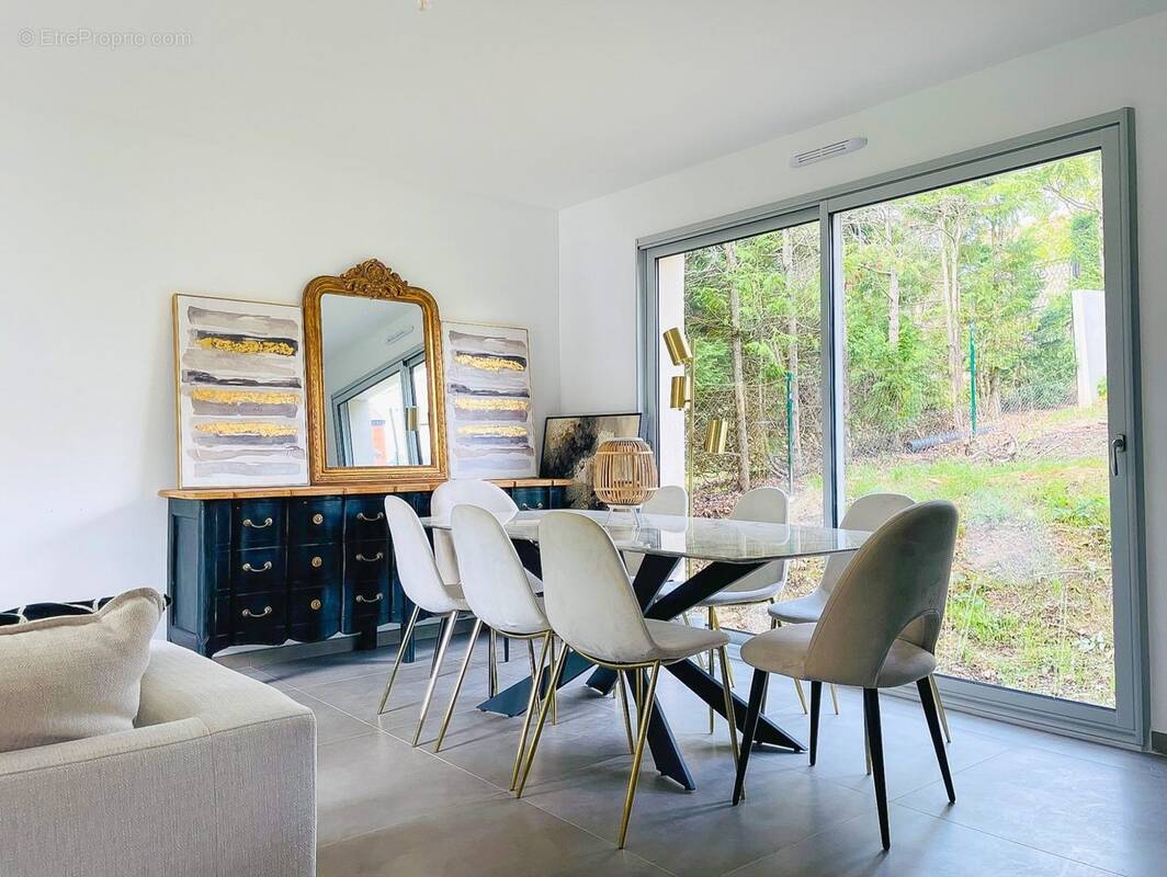 Christine &amp; Marc Stanord Palmer Immobilier - Maison à LINAS