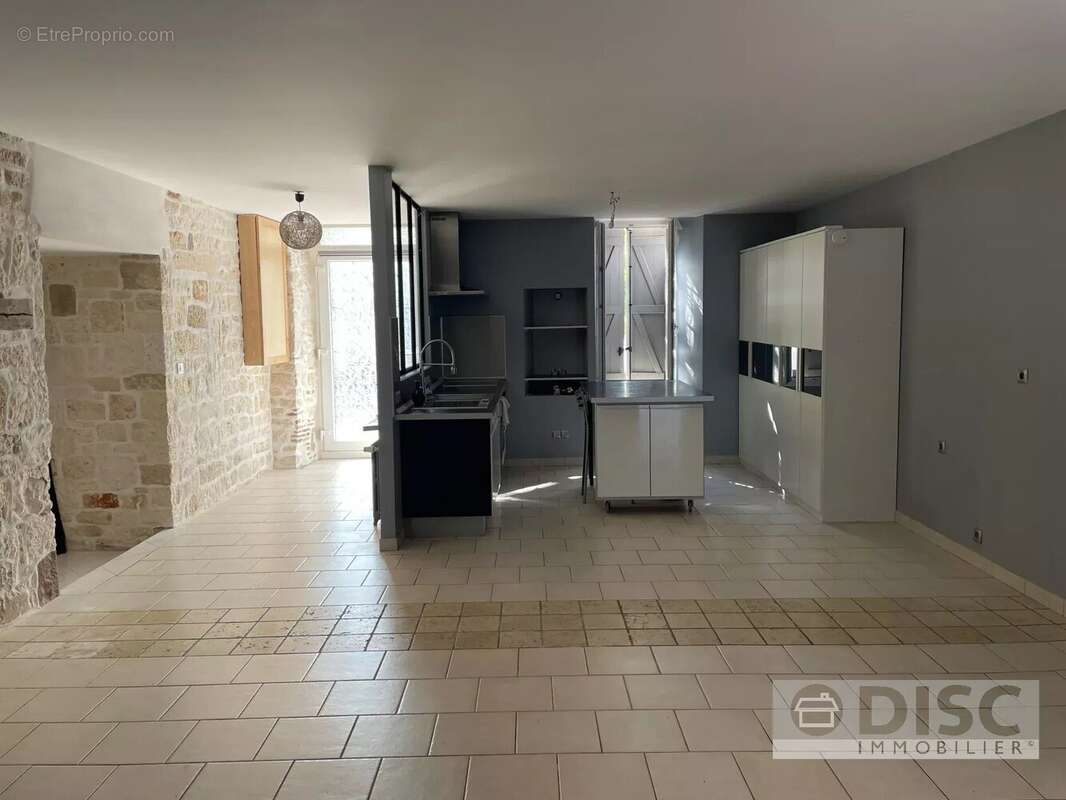 Maison de village pierres blanches - photo 3