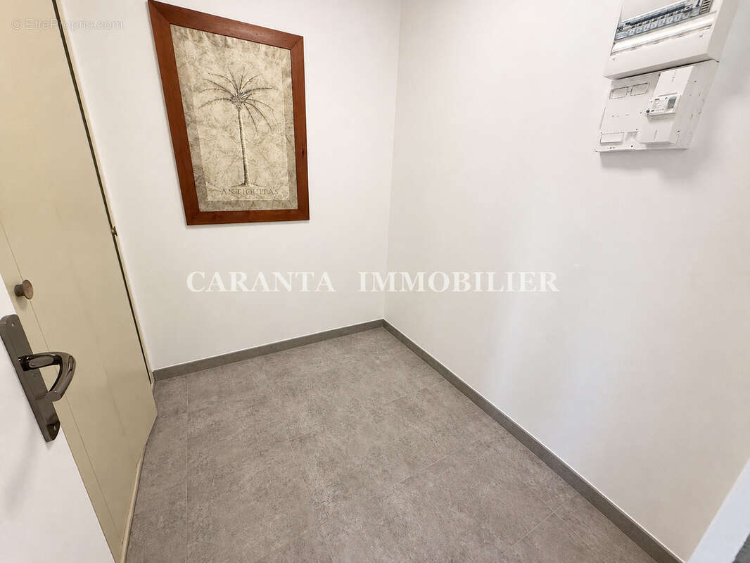Vente appartement 2 pièces Sainte-Maxime avec terrasse et parking - photo 5