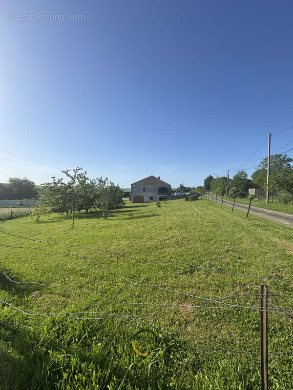 Maison à HAN-DEVANT-PIERREPONT