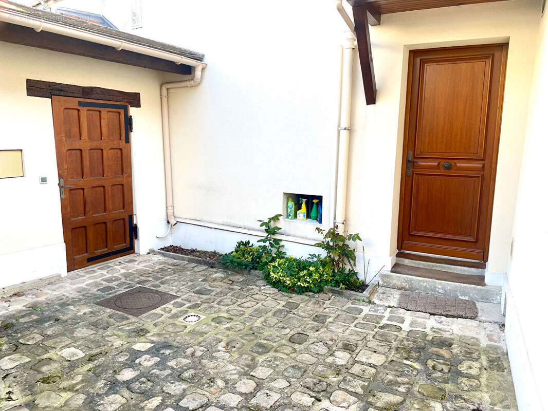 Maison à MONTMORENCY