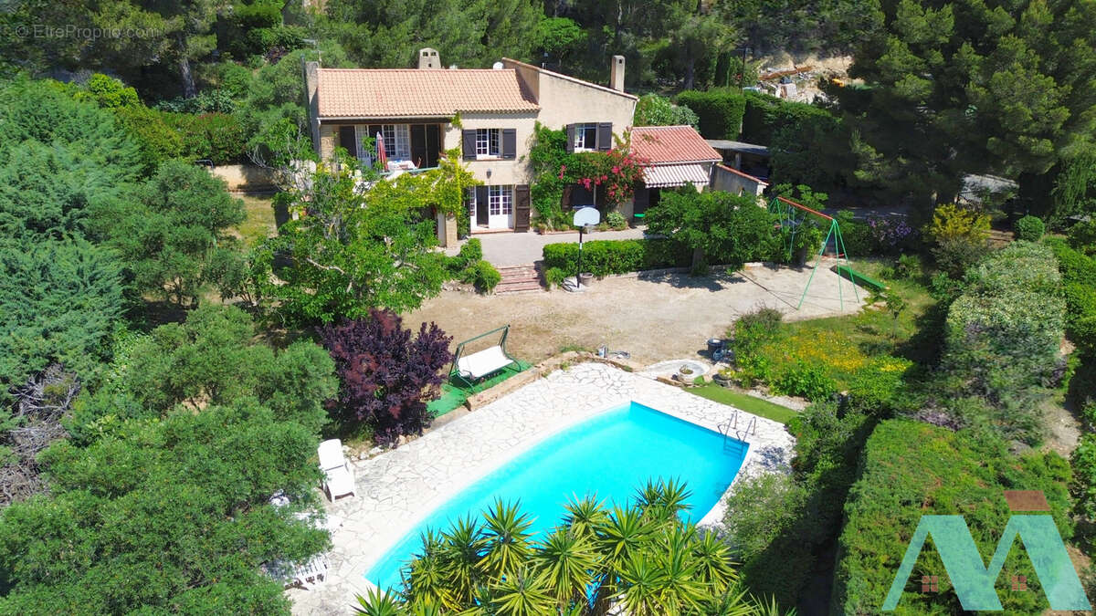 Maison à LA CADIERE-D'AZUR