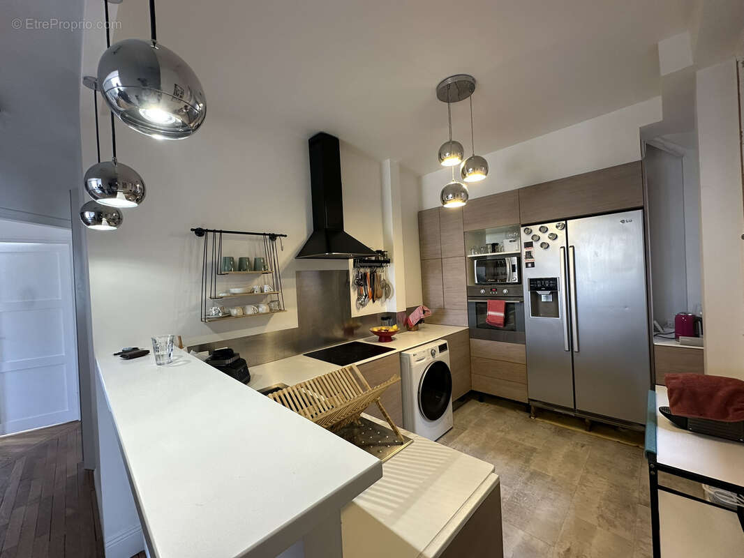 Appartement à PARIS-7E
