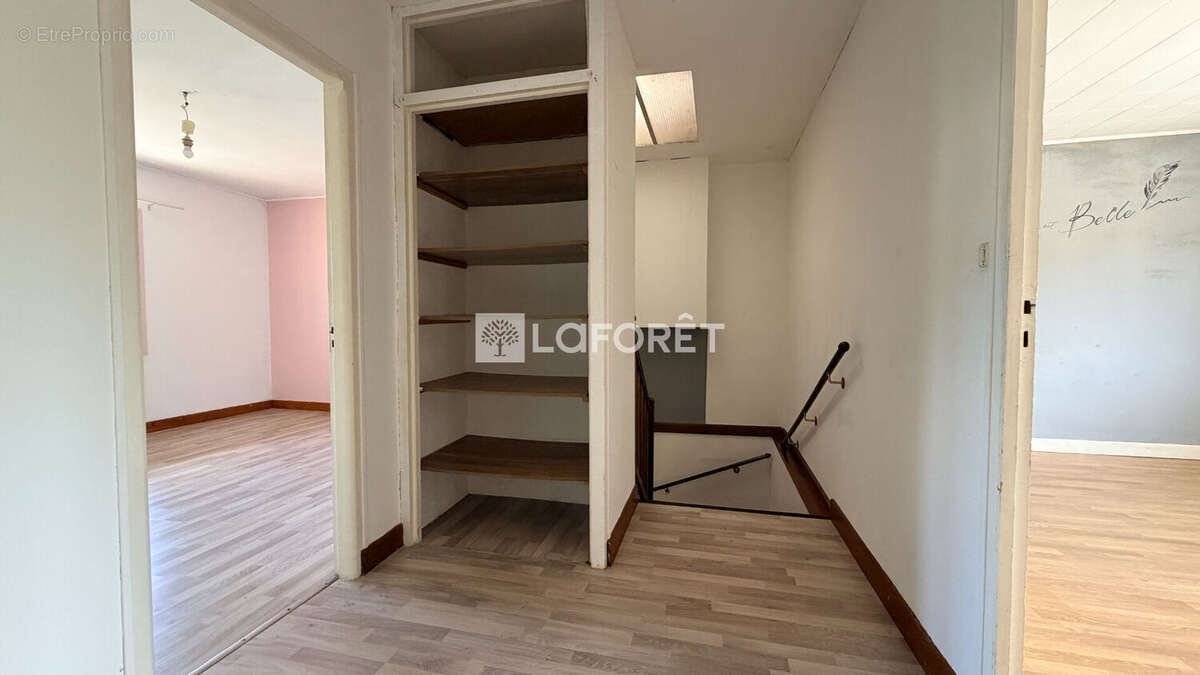 Maison La Neuville Au Pont 5 pièces 102 m2 - photo 11