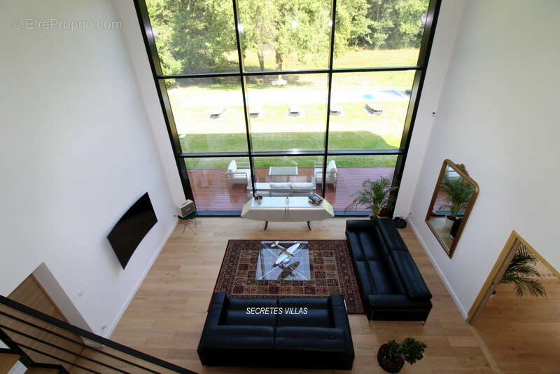 Maison à FARGUES-SAINT-HILAIRE