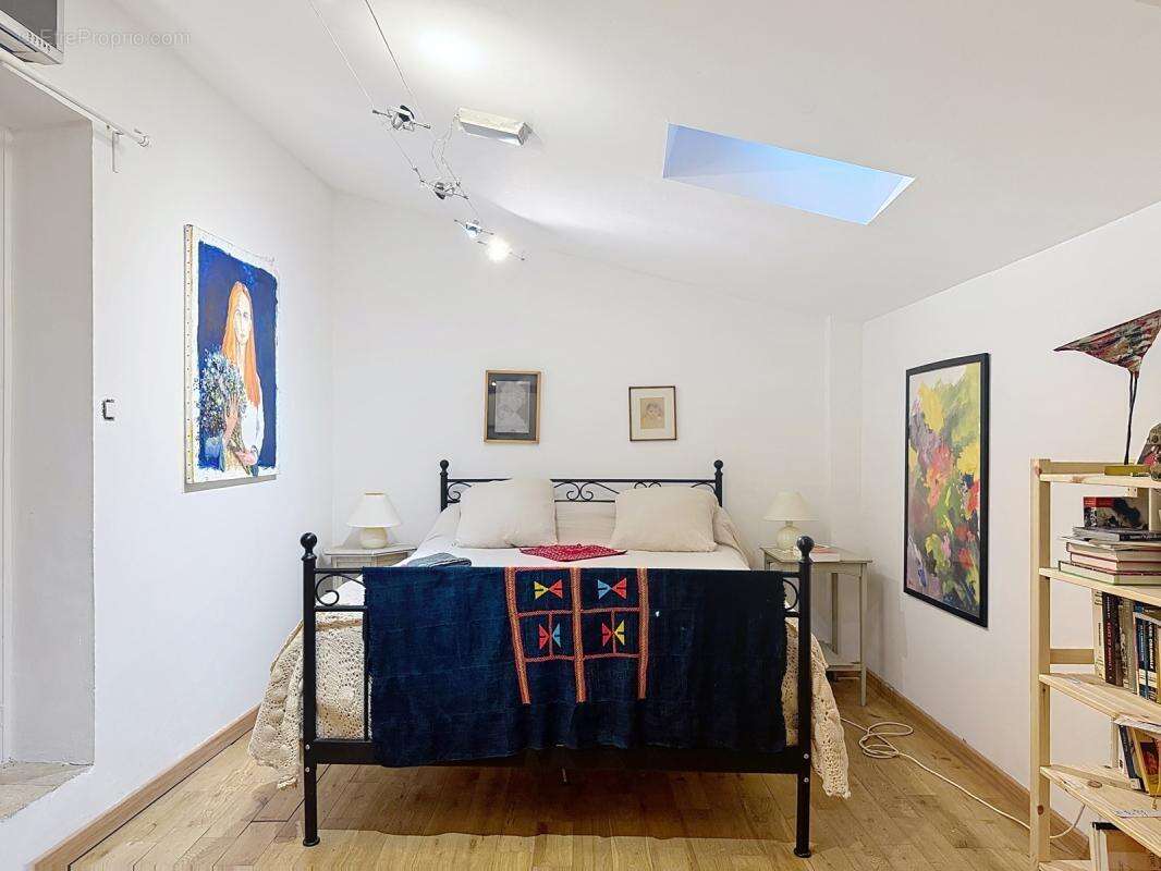 Maison à MORIERES-LES-AVIGNON