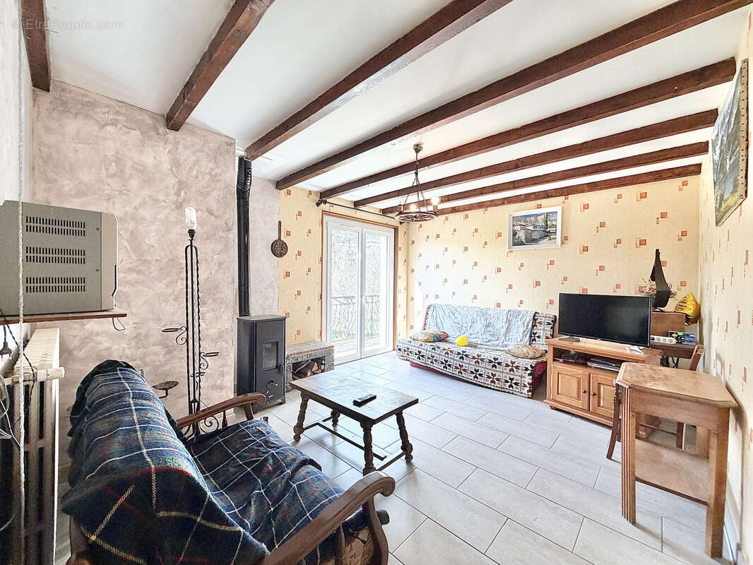 Maison à VIUZ-EN-SALLAZ