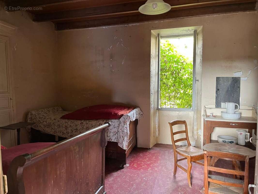Maison 55 m² à Saint-Perdoux  - photo 4