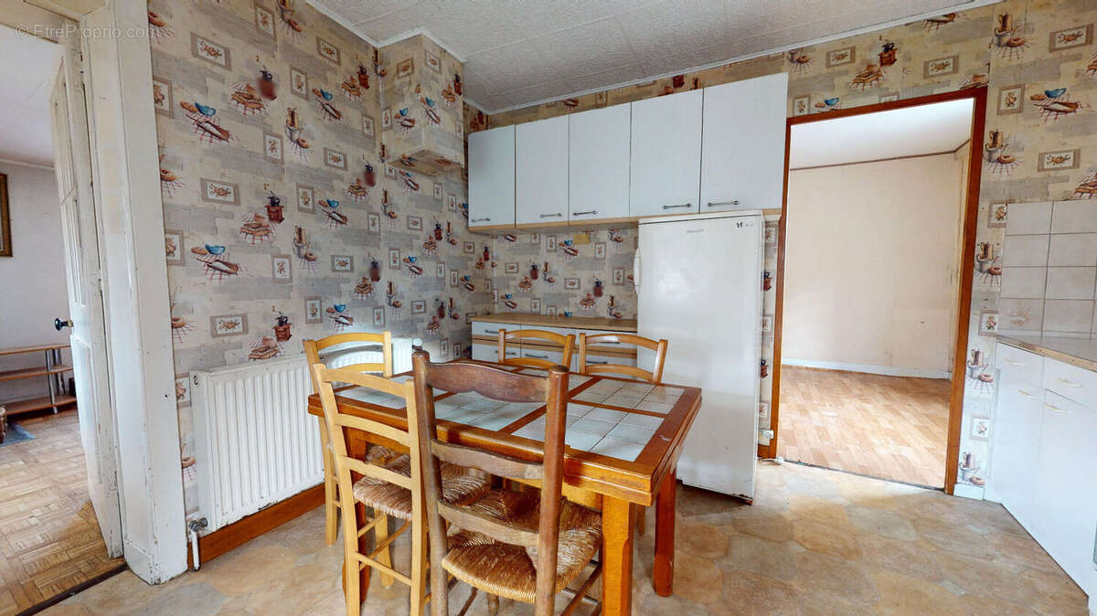 Maison à VAUX-EN-BUGEY