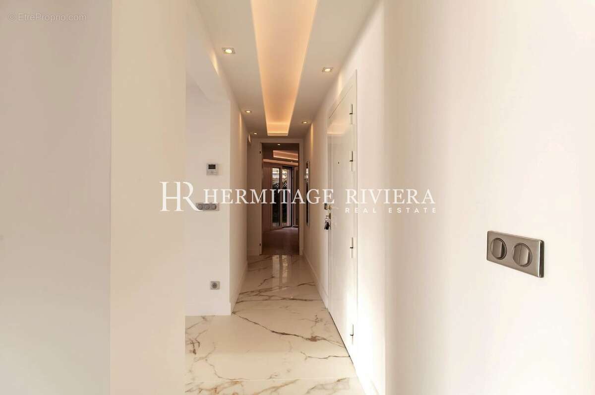 Appartement à ROQUEBRUNE-CAP-MARTIN