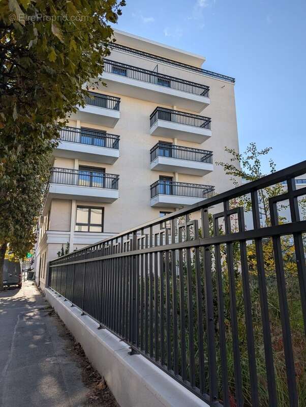 Appartement à LE PERREUX-SUR-MARNE