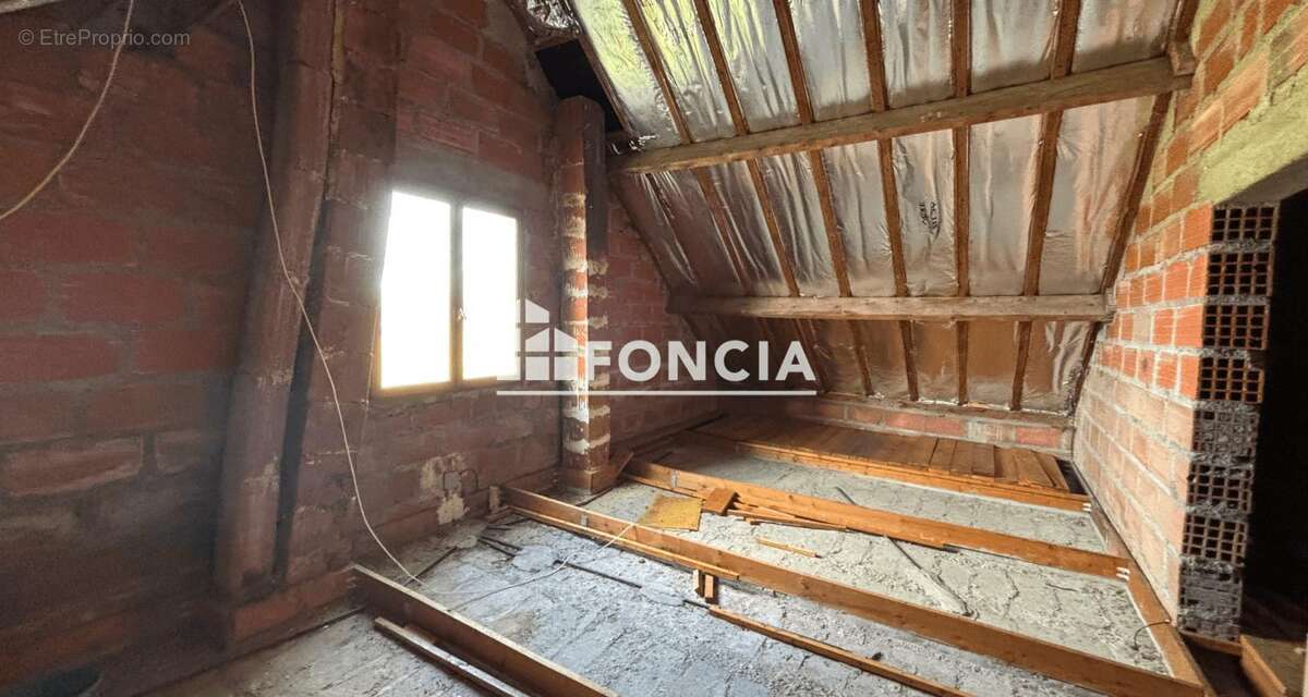 Maison à SAINT-MARTIN-D'ABBAT