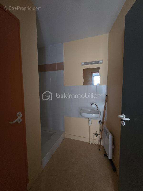 Opportunité exceptionnelle au cœur de Saint-Secondin – Immeuble mixte commerce & habitation - photo 22