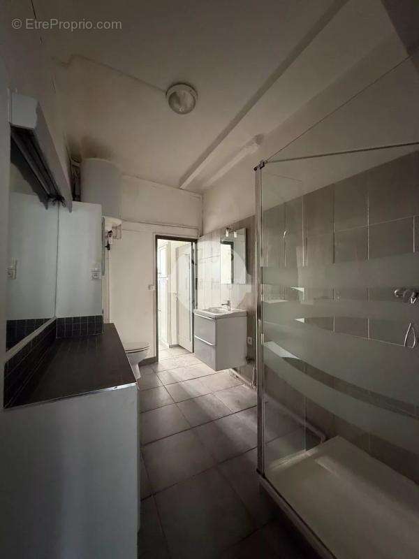 Appartement à ROQUEVAIRE