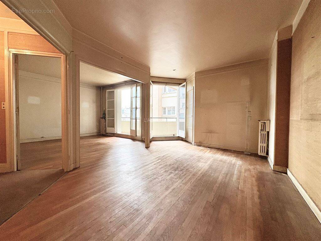 Appartement à ISSY-LES-MOULINEAUX