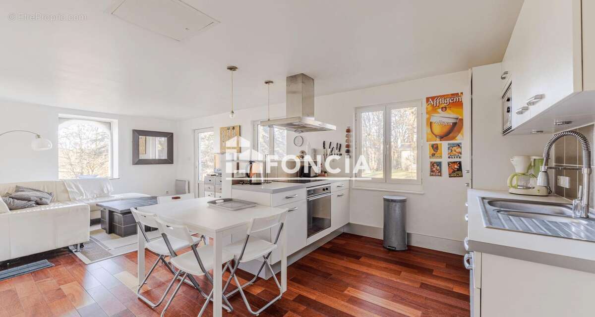 Maison à SAINT-EPAIN