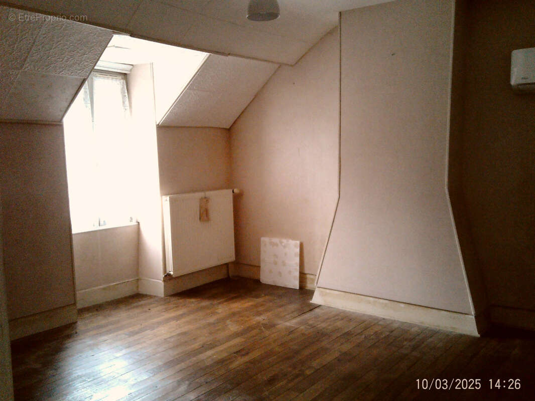 Maison à OUROUER-LES-BOURDELINS