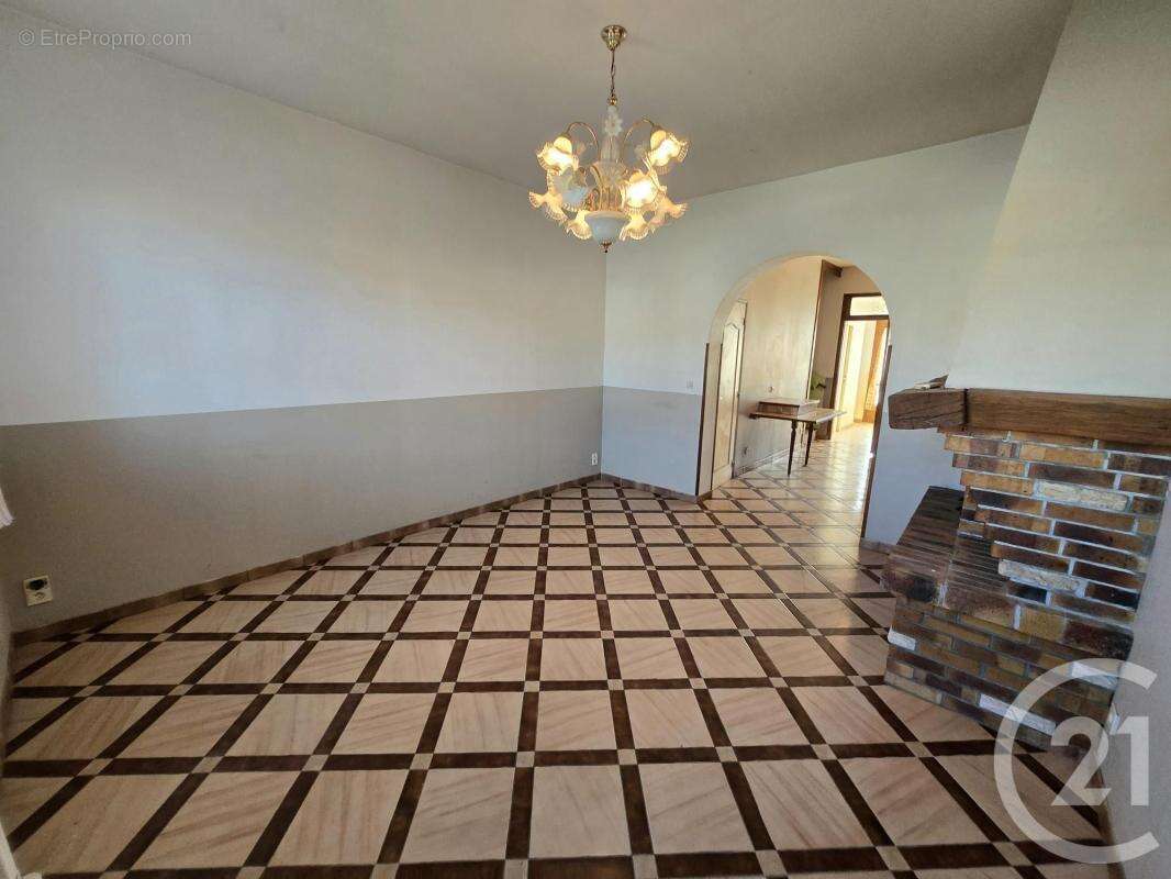 Maison à PONT-SAINTE-MAXENCE