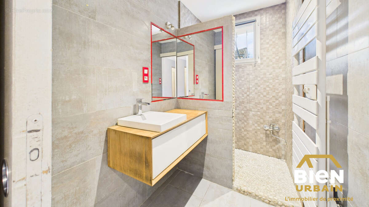 Maison à BELLEGARDE