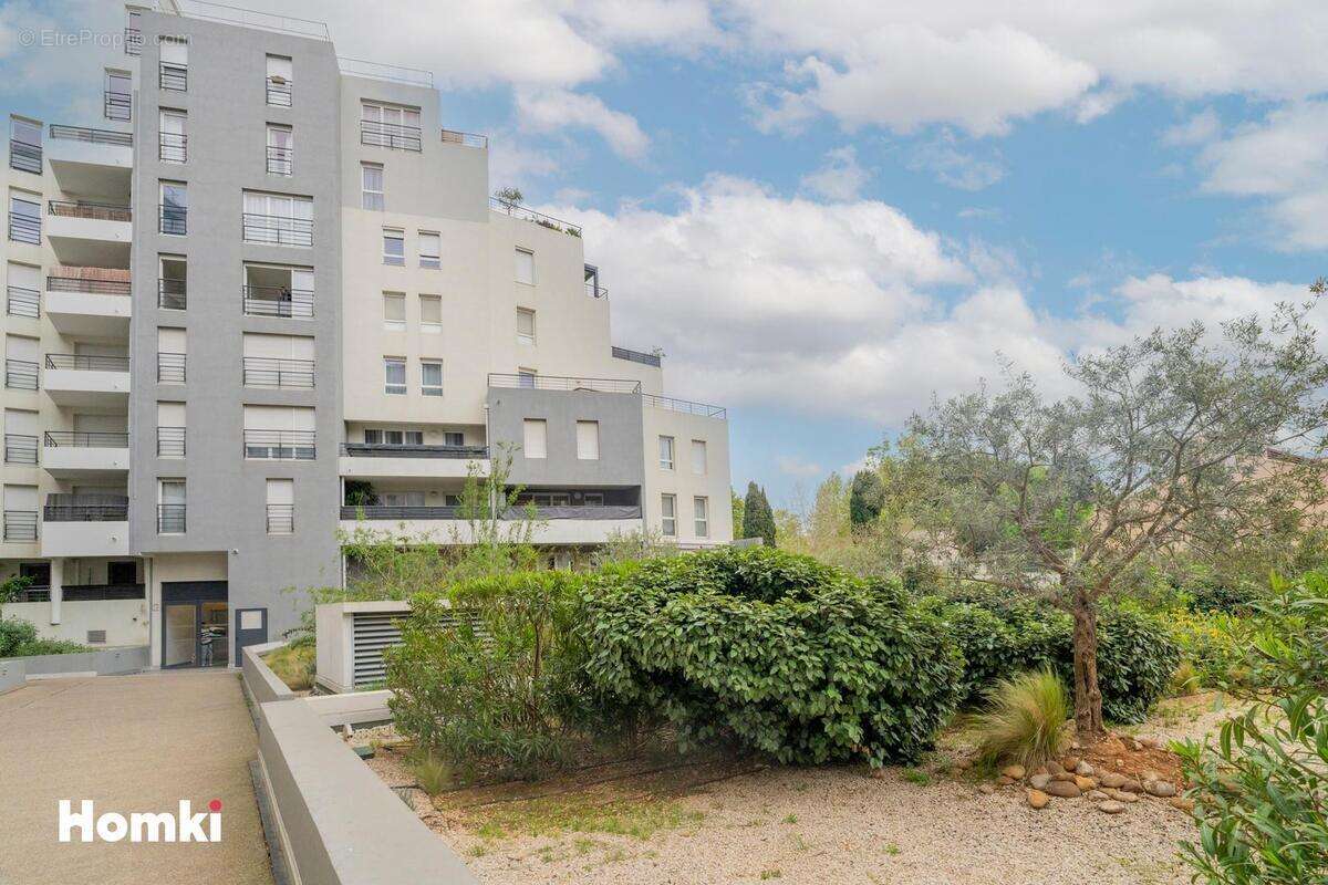 Appartement à MARSEILLE-3E