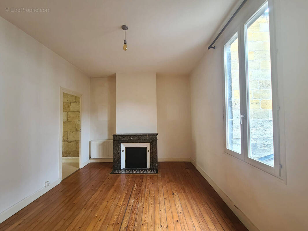 Appartement à BORDEAUX