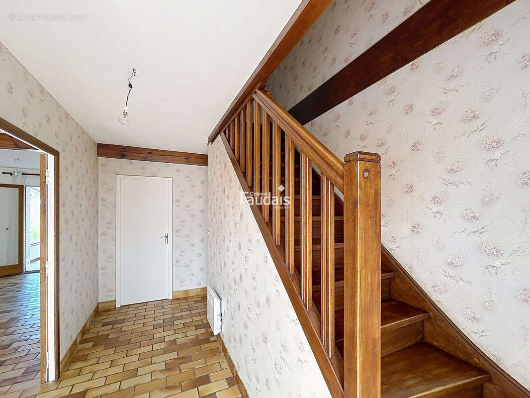 Maison 126 m² à Grandcamp-Maisy  - photo 4