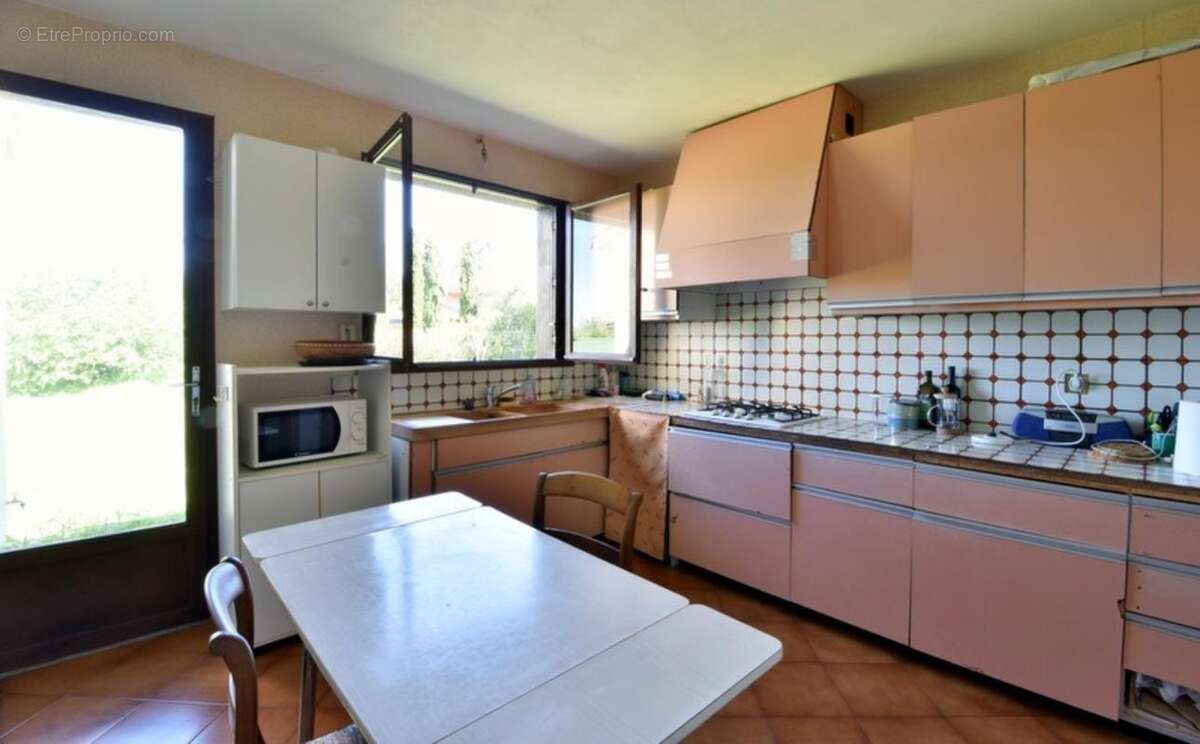 Maison de plain-pied avec grand terrain et vue dégagée – Environnement privilégié - photo 6