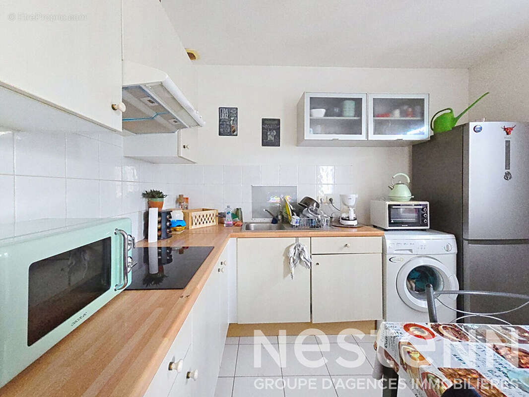 Mouriès, immeuble mixte de 240 m² avec deux logements et local commercial . - photo 14