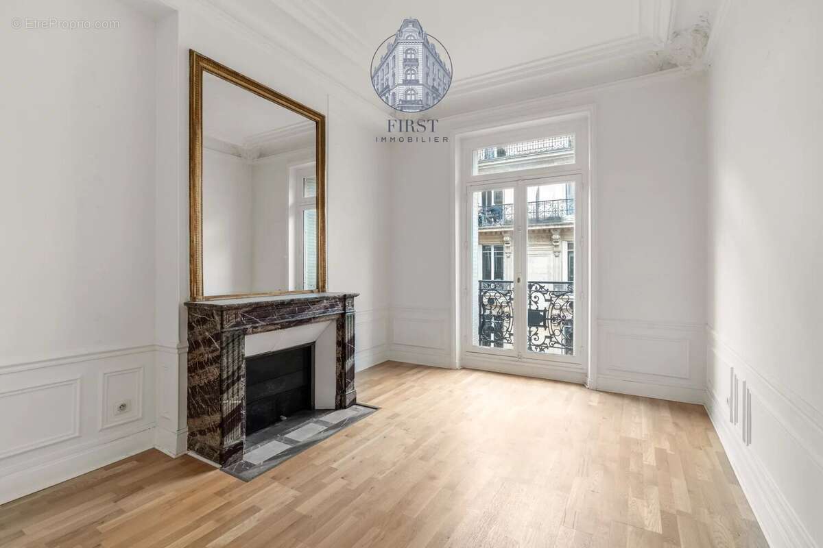 Paris 8e – triangle d’or – appartement de réception – immeuble haussmannien d’exception - photo 19