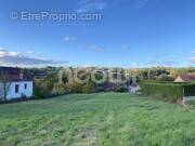 Terrain à SAINT-YORRE