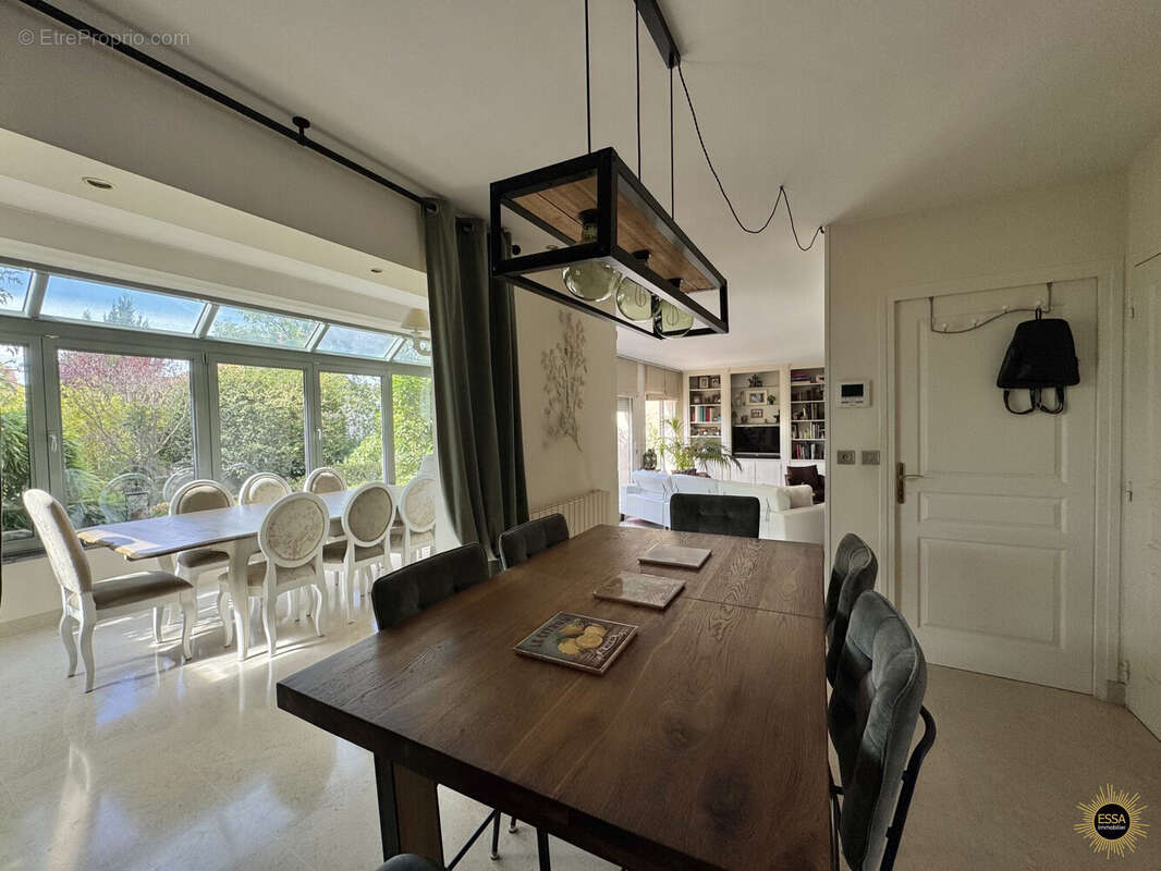 Maison à NOISY-LE-ROI