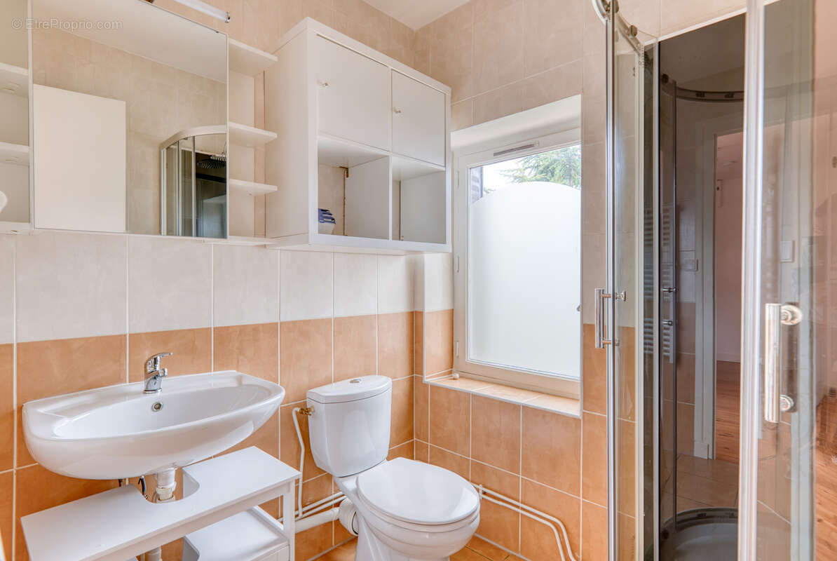 Appartement à LOYETTES