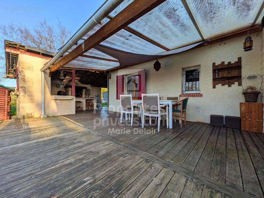 Maison à POUGUES-LES-EAUX