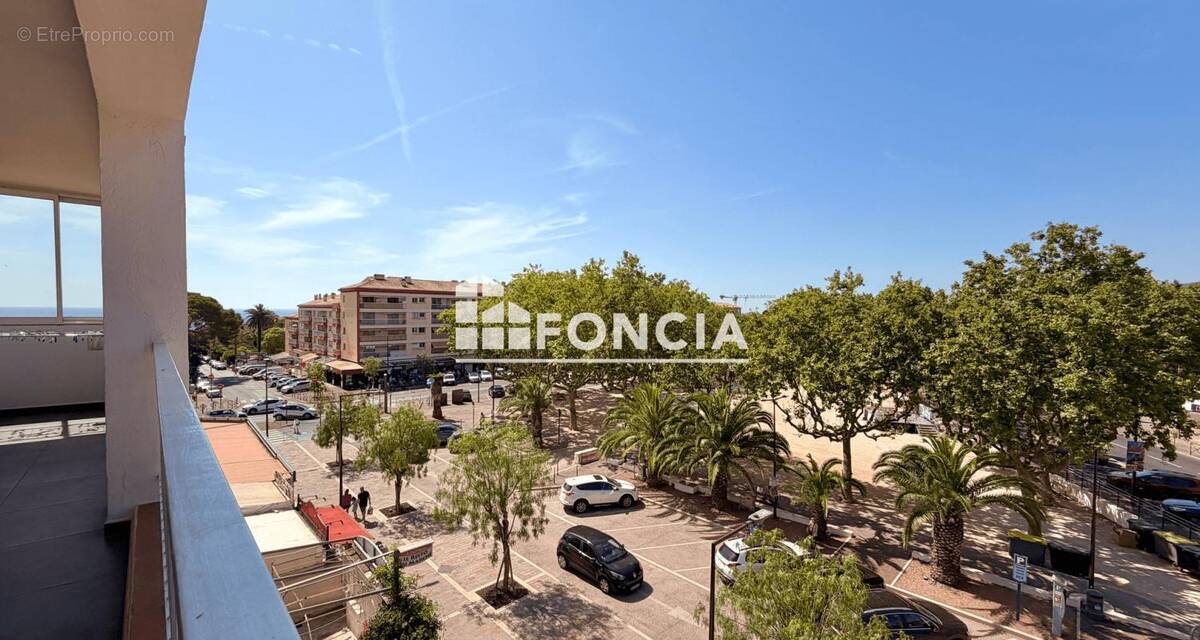 Appartement à FREJUS