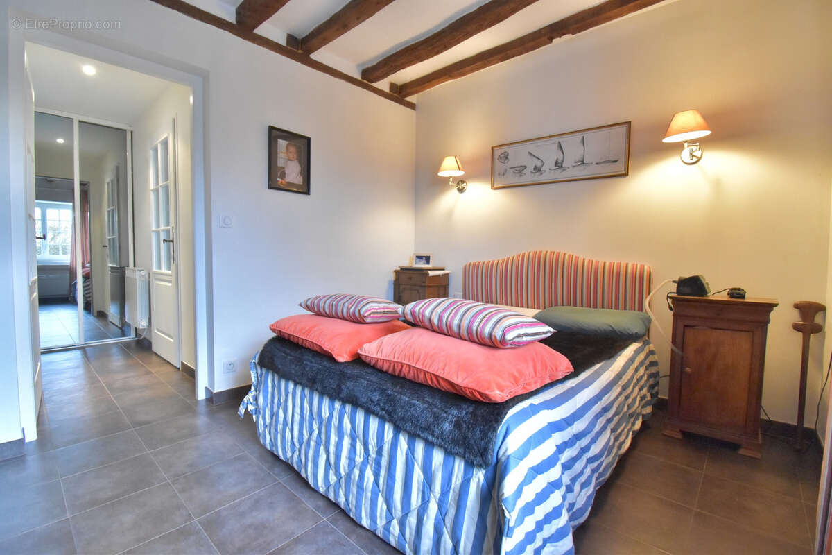 Maison à SAINT-MENOUX