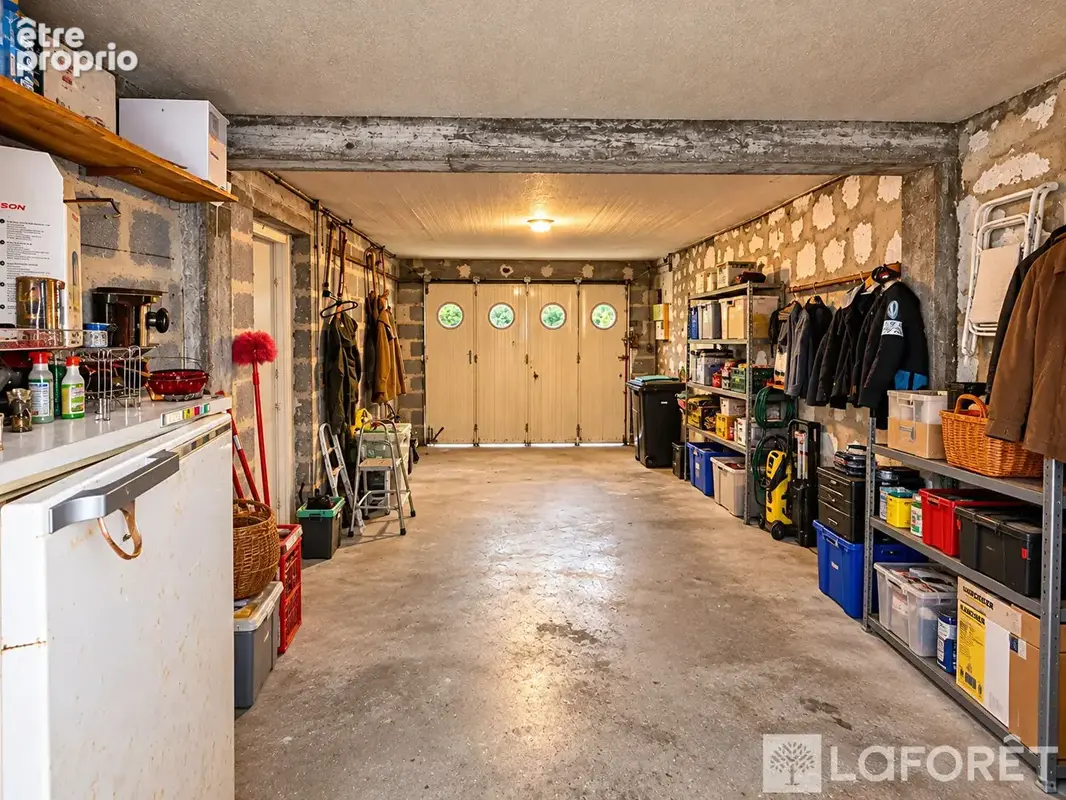 Maison familiale 134 m² - 4 chambres - Sous-sol - 2 garages + Jardin - photo 11