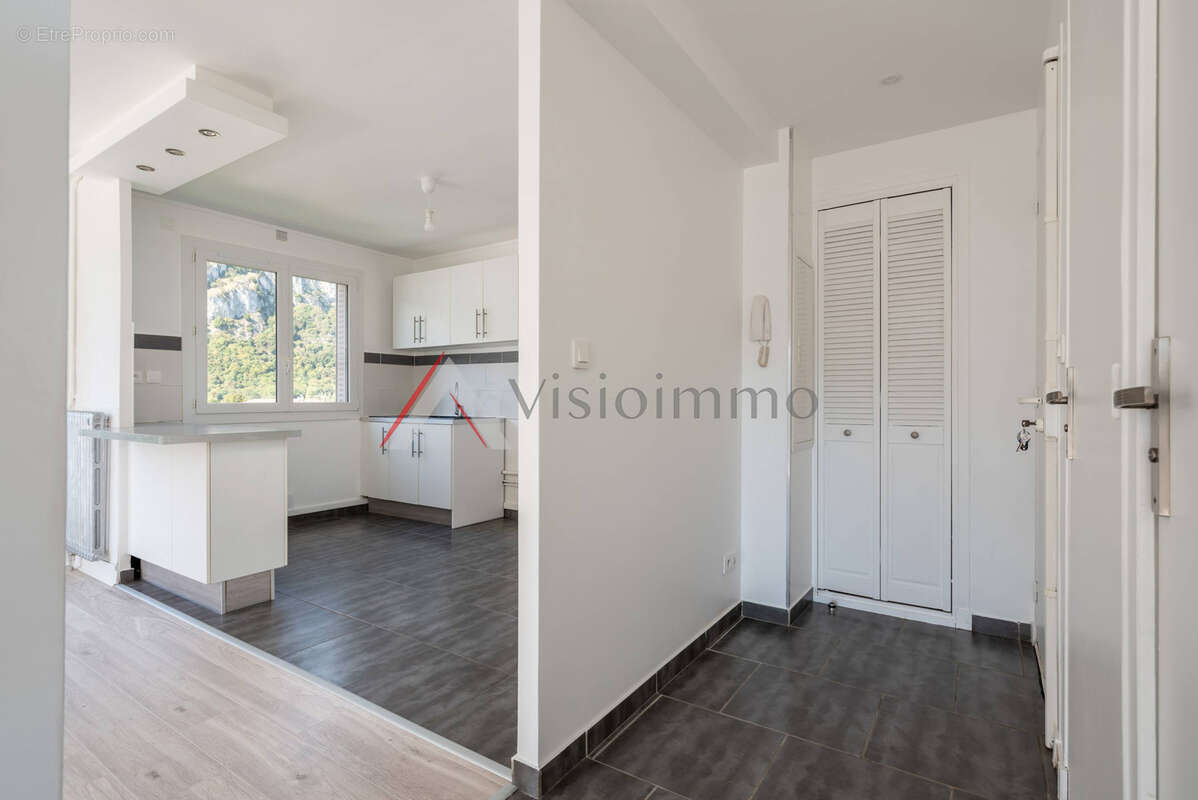 Appartement à SASSENAGE