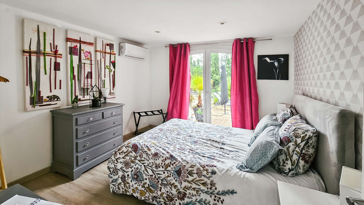 Maison à MONTAUROUX