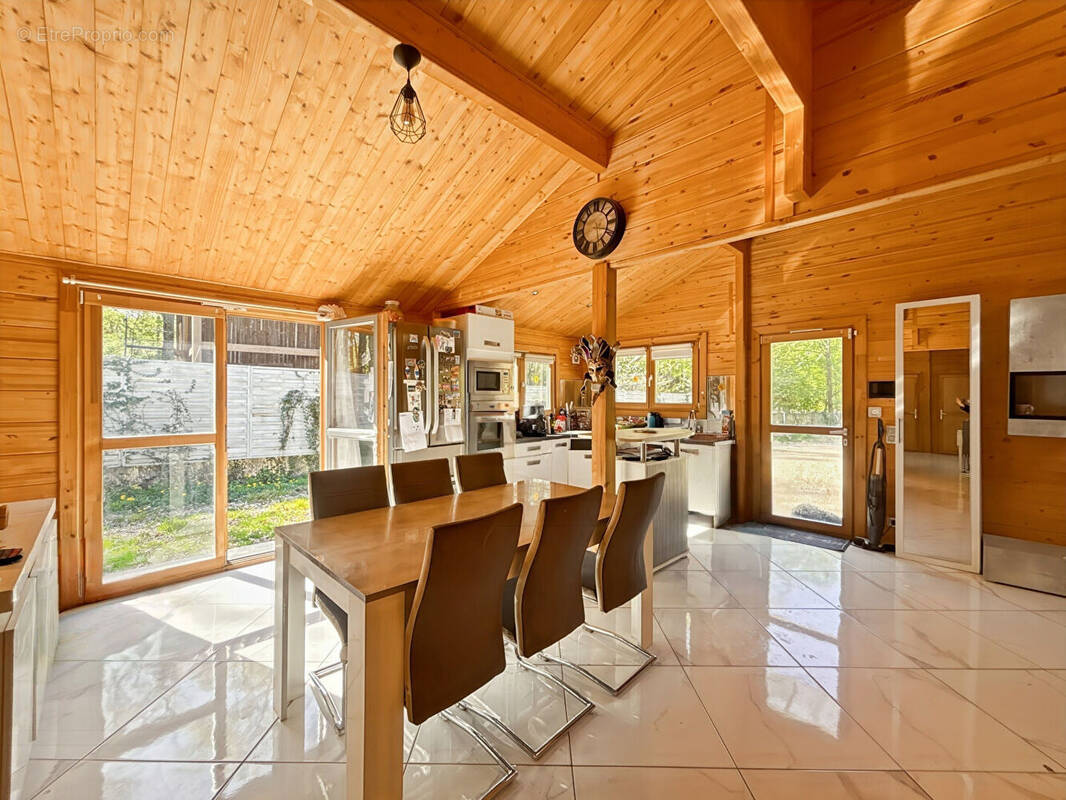 Maison à LA COUTURE-BOUSSEY